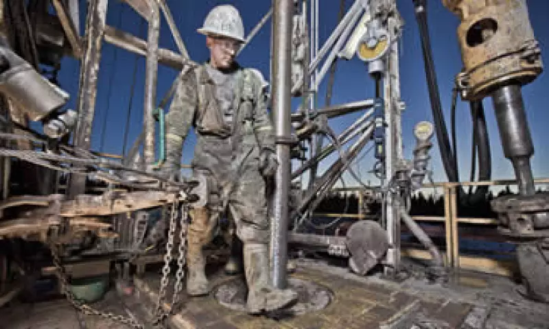 Tras el fracaso de la reunión del 8 de junio, Arabia Saudita dijo que elevaría su producción y suministraría al mercado todo el crudo que necesite, pero aún así la AIE ordenó la liberación de sus reservas estratégicas. (Foto: Photos to go)