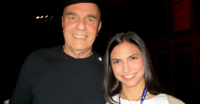 El Dr. Wayne Dyer y Ale Hinojosa.