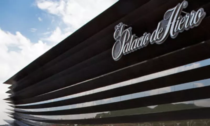 Fachada de la tienda ubicada en Querétaro.  (Foto: Tomada de www.facebook.com/PalaciodeHierro)