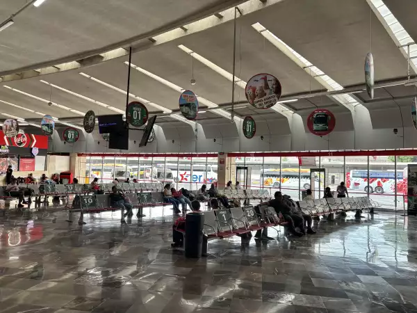 La-fiebre-mundialista-no-alcanza-a-llegar-a-las-centrales-de-autobuses