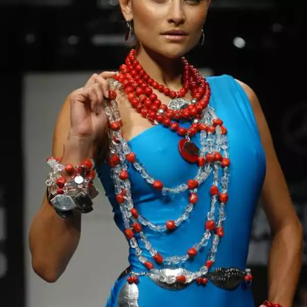 MBF Pasarela Delia González