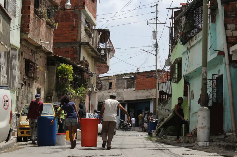 Venezuela, Lata  de Agua 