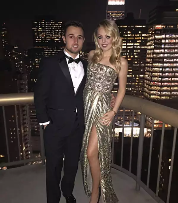 Tiffany con su novio, Ross Mechanic.