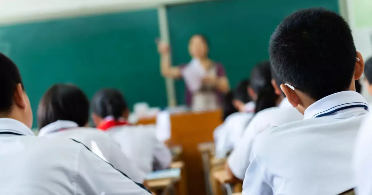 Cómo pedir el cambio de escuela secundaria en CDMX para el ciclo escolar 2025-2026
