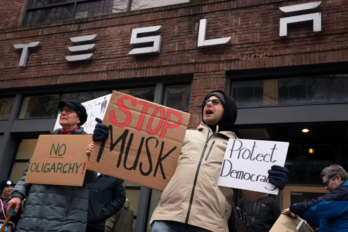 Tesla adquirirá partes del insolvente fabricante alemán de piezas Manz