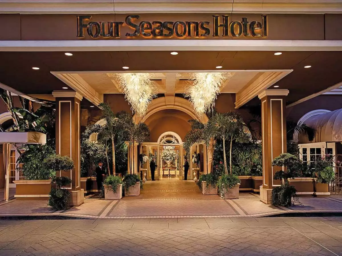Four Seasons Hotel