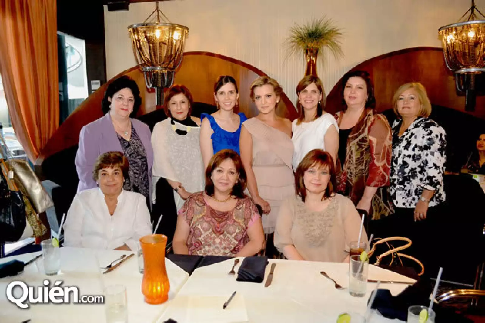 Laura Moreno, Silvia Hernández, Adriana Benítez, Mariana Rangel, Adriana de Benítez, Martha Martínez de Benítez, Rosa Margarita Rangel de López, María Concepción Vega de Ibarra, Laura Serna y Lily Pierce