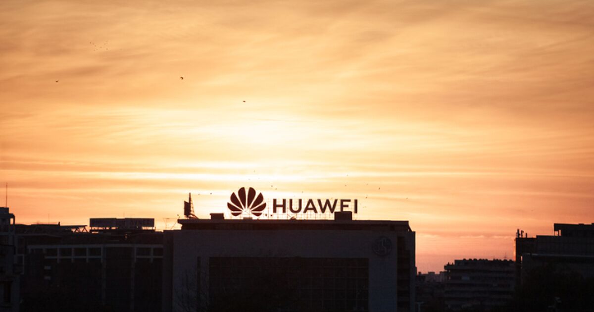 HUAWEI SE ALÍA CON RUSIA CONTRA EU