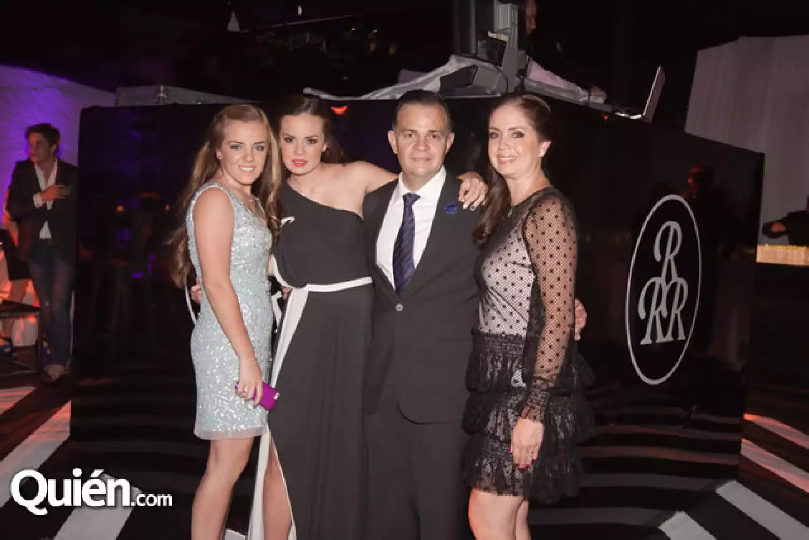 Renata,Regina y Ulrich Richter,Claudia Ramírez