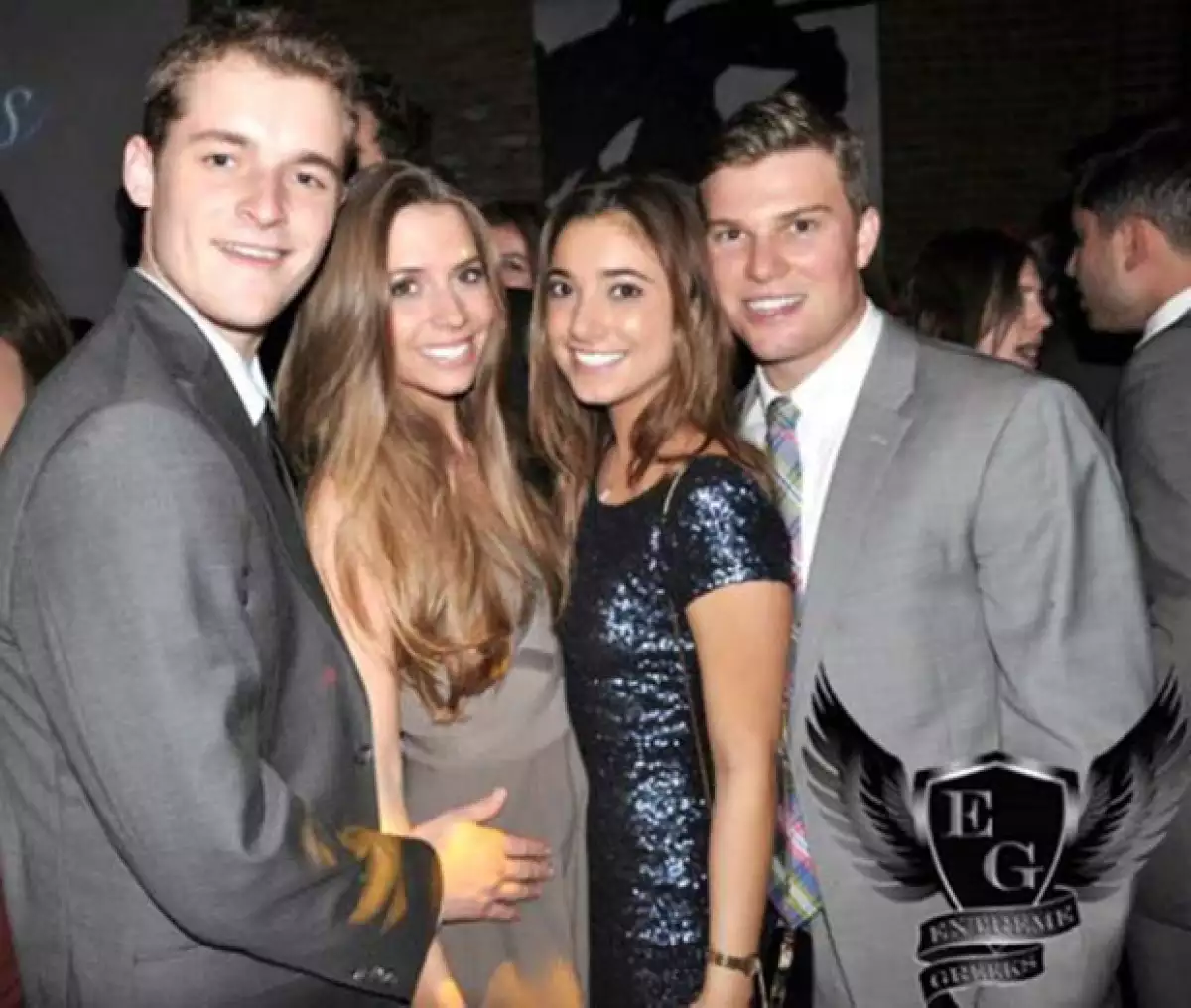 El portal `Hollywood Life´ publicó esta imagen en la que Natalie aparece también de cerca con el novio de Miley.