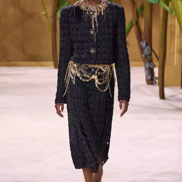 Chanel HC F26 053.jpg