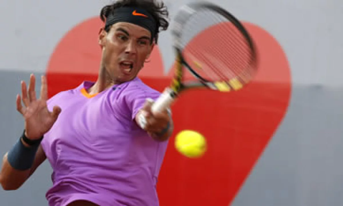 Rafael Nadal tiene el sitio 16 en la lista de los deportistas mejor pagados, según Forbes. (Foto: AP)
