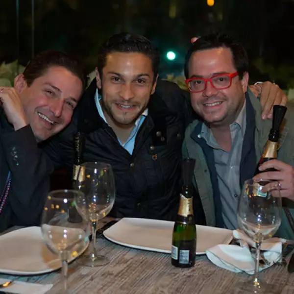 Juan Pablo Sánchez,Giancarlo Bianchi,Rosendo Flores