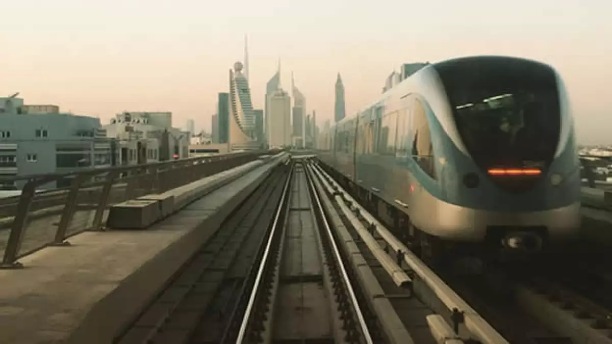 La foto de un tren utilizando Perpetua, uno de los cinco nuevos filtros de la red social de imágenes