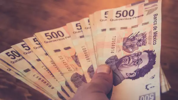 Five hundred mexican pesos bills photograph