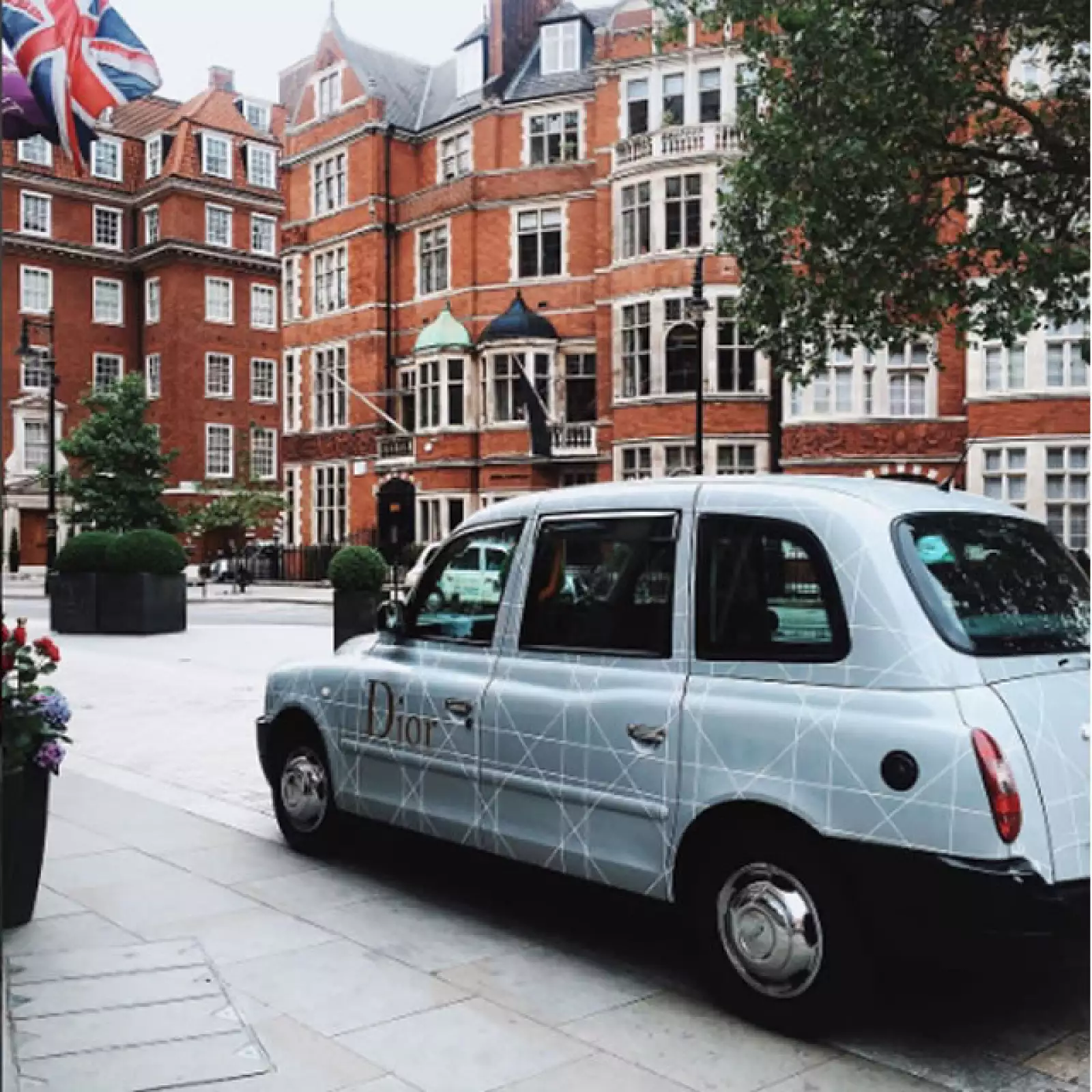 `Dior Cab´en Londres.