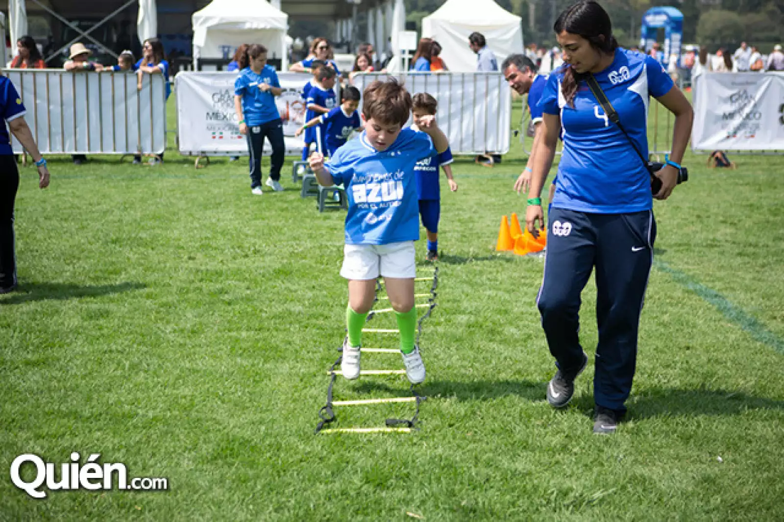 Copa Iluminemos de azul por el autismo