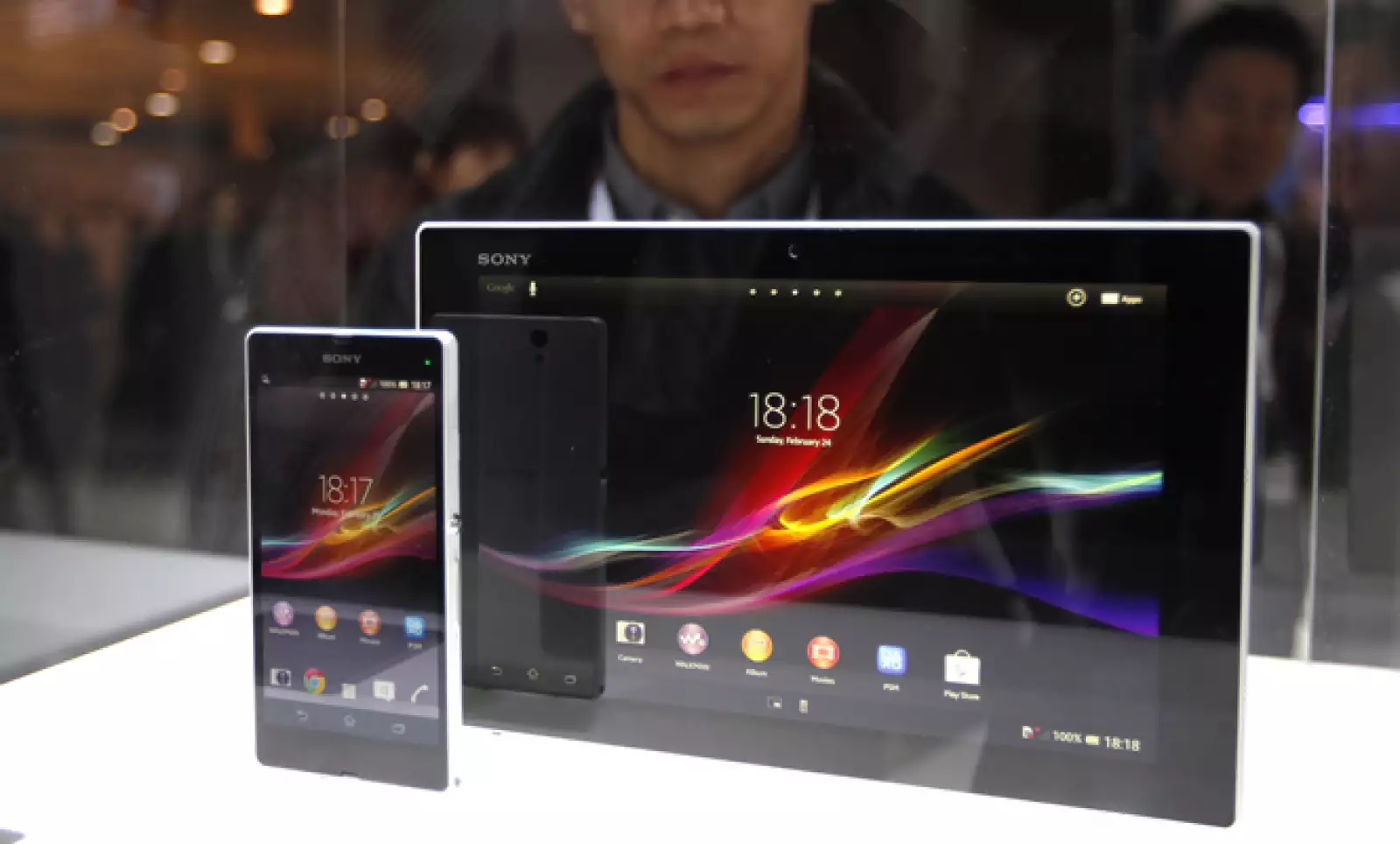 Sony aprovechó la cita para presentar sus productos Xperia Z, tanto teléfono inteligente como en tableta.
