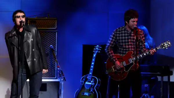 retrato de oasis sera subastado en londres