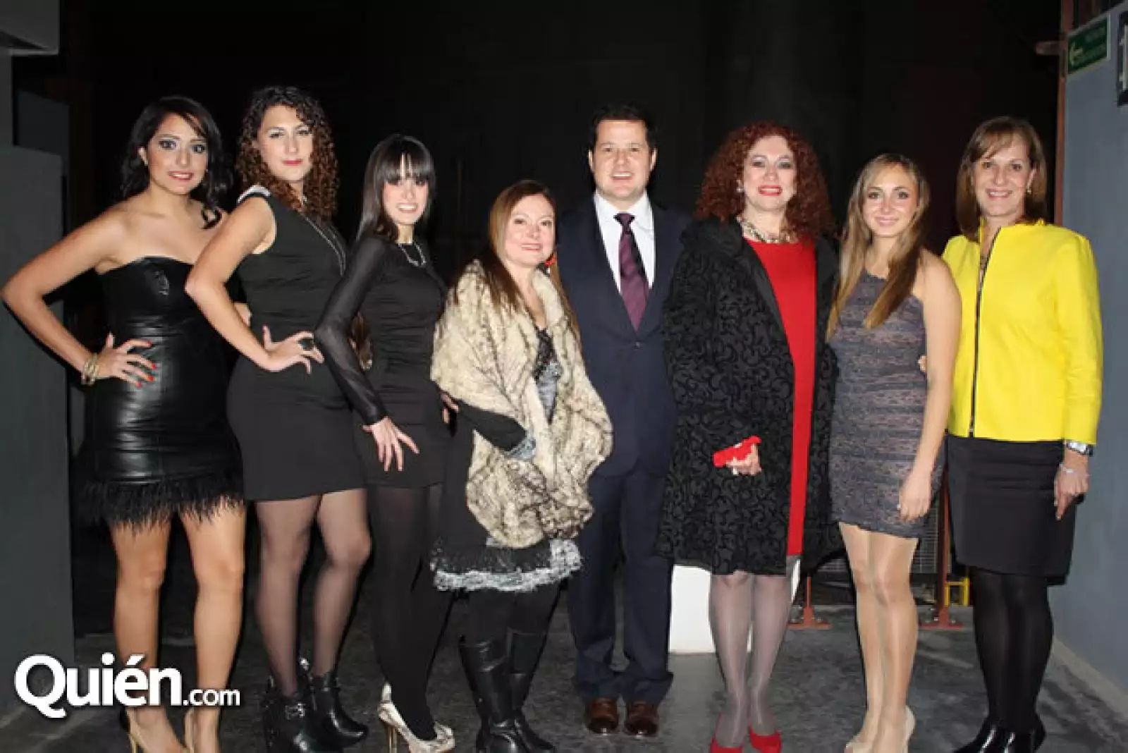 Priscila Teniente, Michelle Andonie, Karla Cantú, Patricia Zapián, Beto Kay, Irene Muzquiz, Paulina Rul y Mary Cepeda