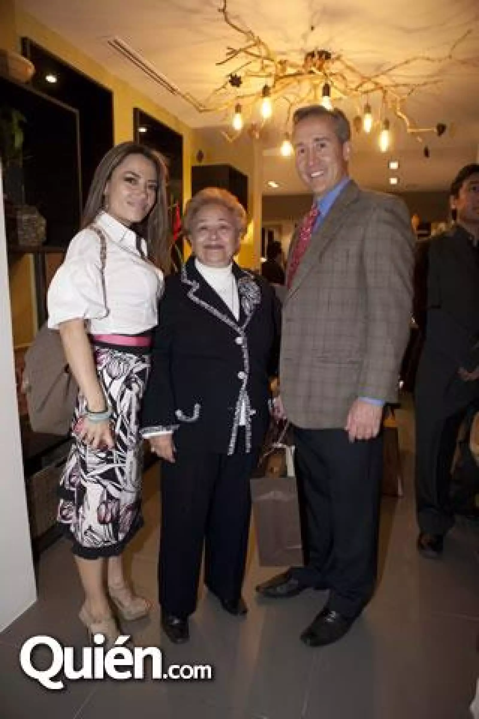 Concha Valdéz,Conchita Obregón,Alejandro Ramos