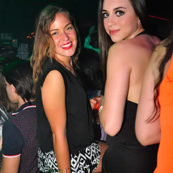 Sofía Alba y Lupita Nogueira