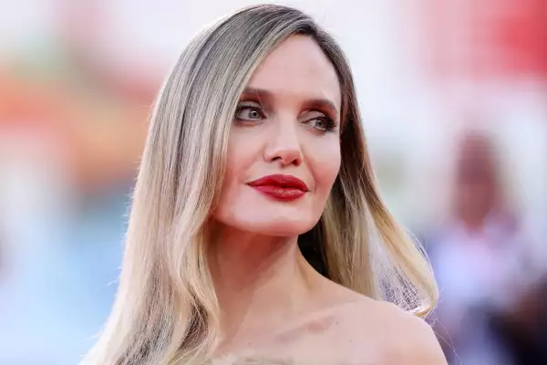 Angelina Jolie
