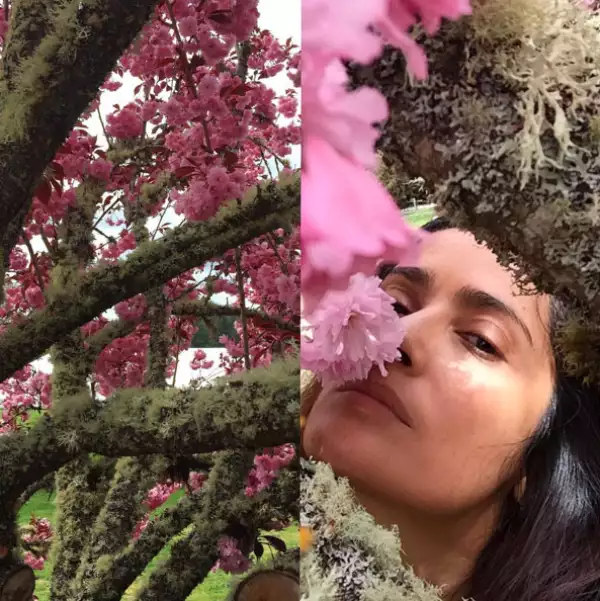 Su secreto de belleza radica en consejos de su abuela y el uso de plantas mexicanas.