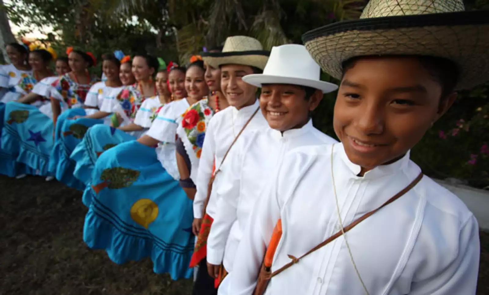 Envuelta en la cultura maya, la región cuenta con un sinnúmero de tradiciones que pasan de generación en generación.