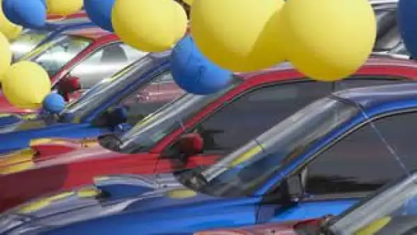 Venta de auto, comercio de autos, tienda de autos, coche, consumo, veh�culos, flotilla, carros