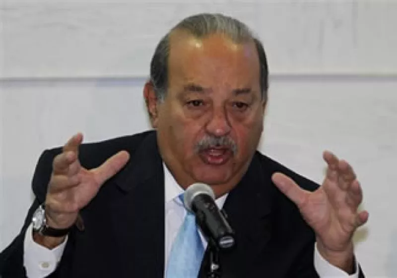 Un diario digital español aseguró que Slim había comprado parte de Prisa. (Foto: AP)