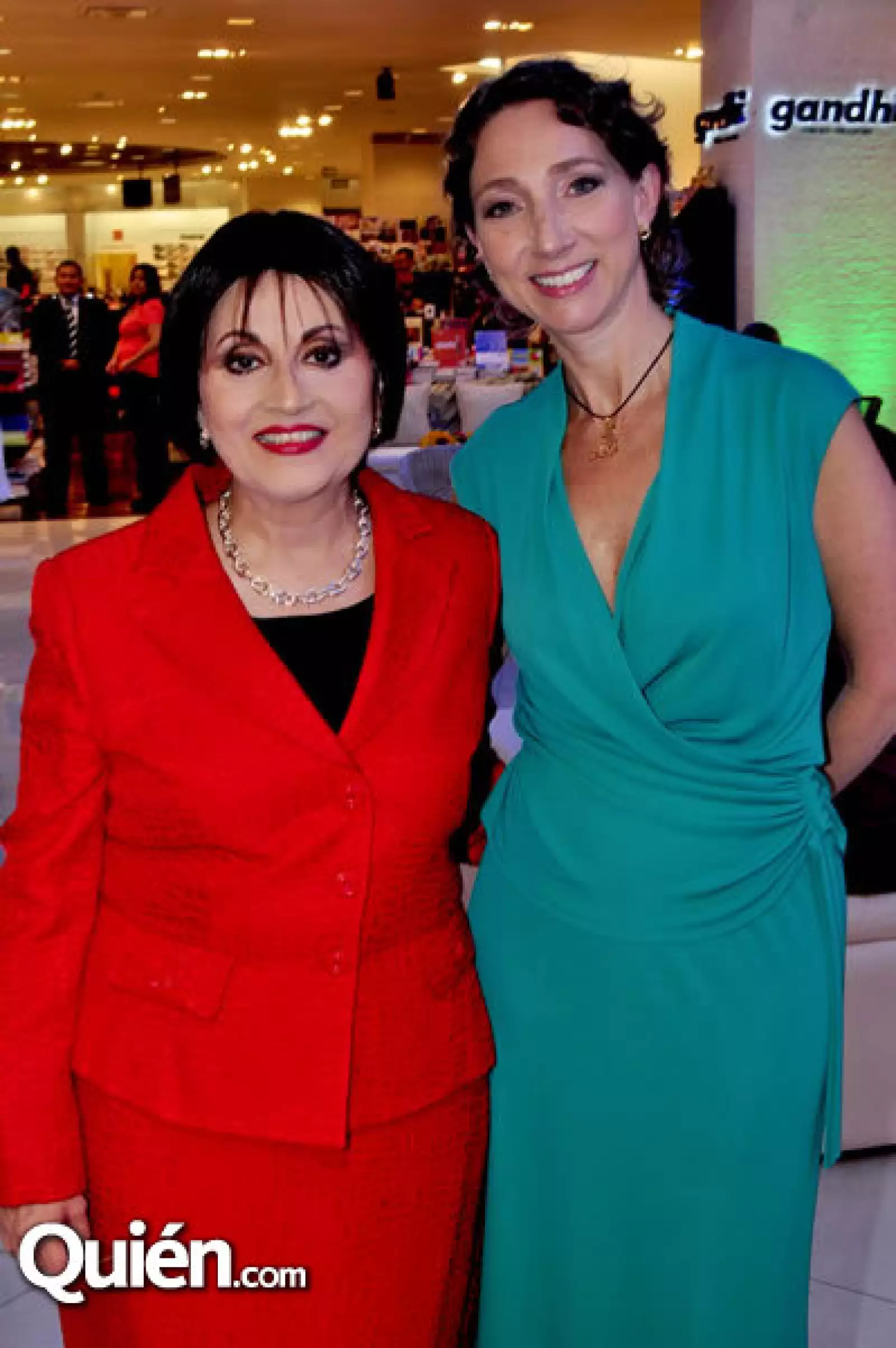 Minerva Dávalos y Sylvie Ligonie