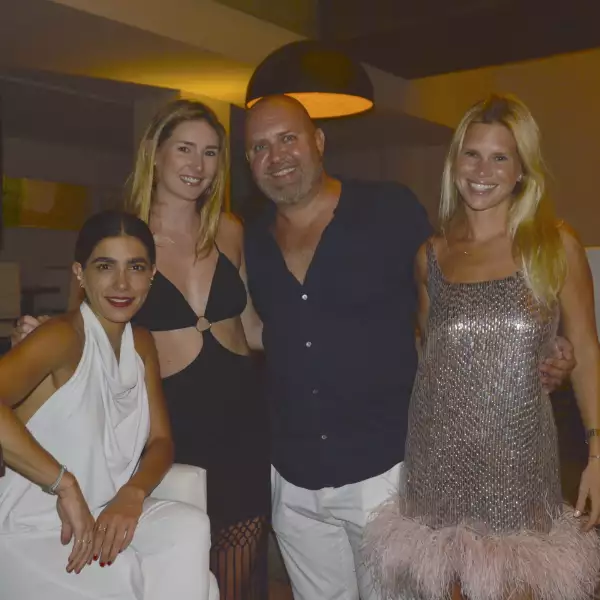 Ceci Calderón, Haley Zidik, Jaime Matute y Antonella Vera
