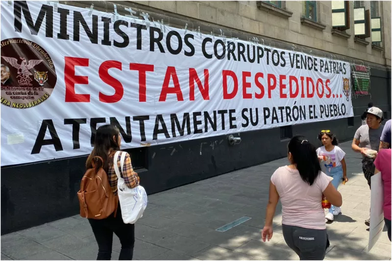 manifestación en la corte.jpg