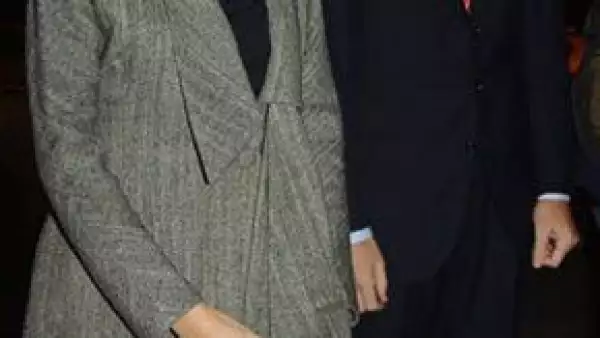 La hija del rey Juan Carlos y su familia se mudarán a Washington debido a que su marido aceptó un trabajo en la capital estadounidense con la compañía Telefónica, dijo el palacio real.