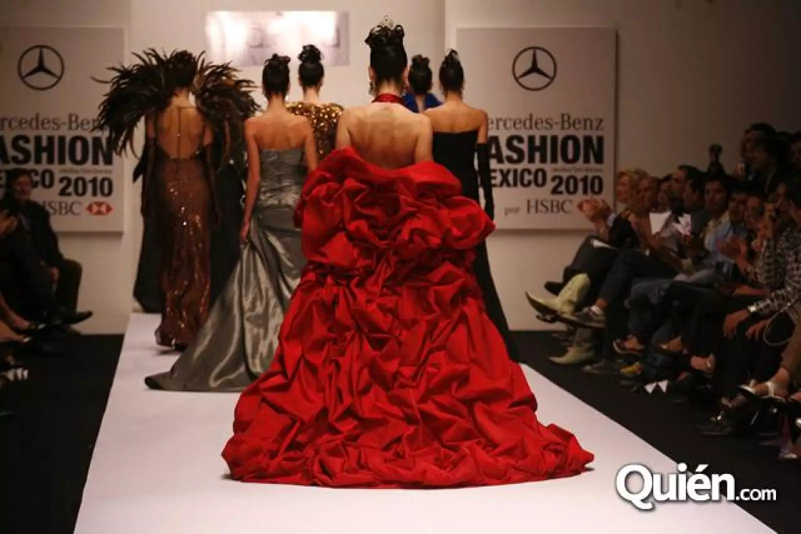 Mercedes Benz Desfile JL Abarca