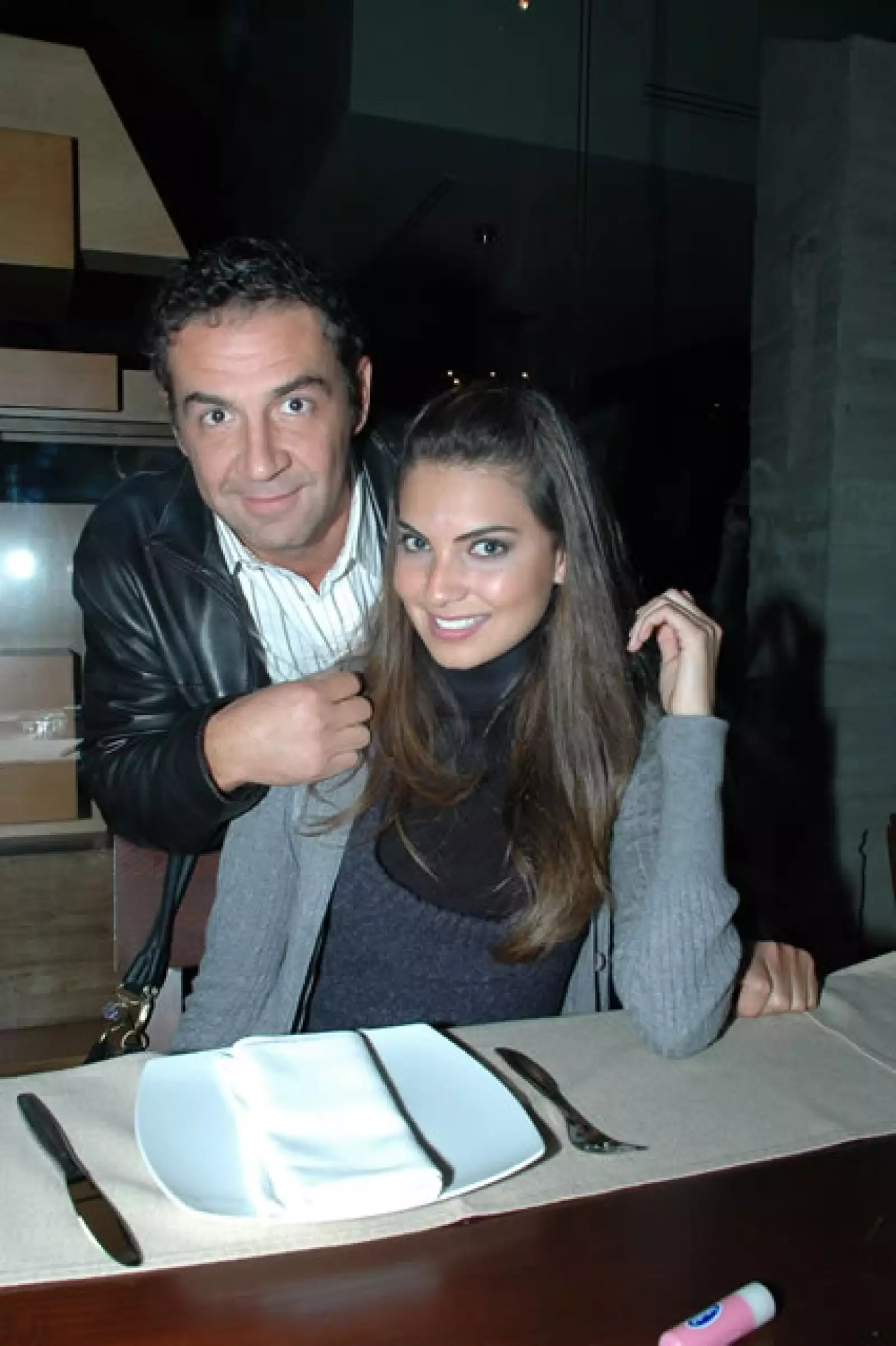 El Cejón festeja a su novia