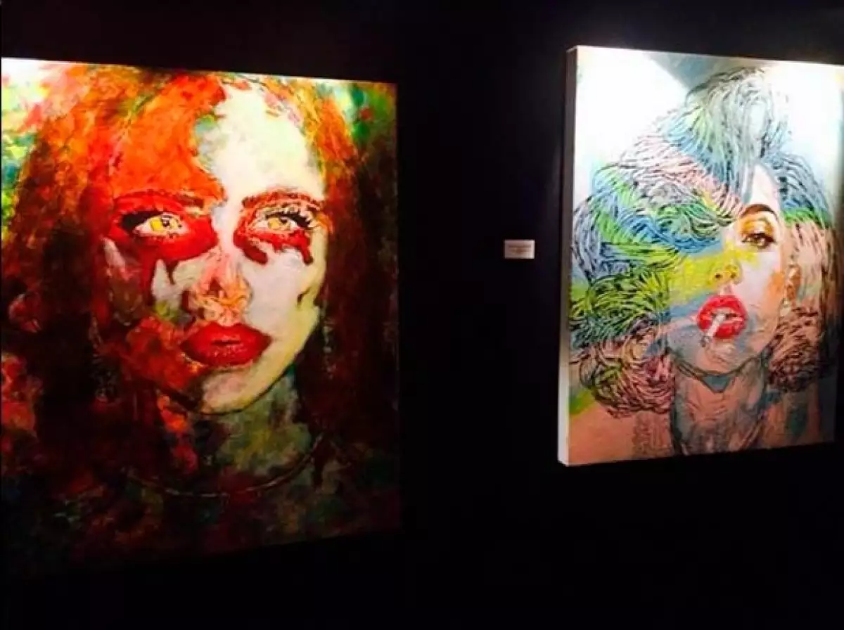 La pintura de Eiza se exhibe en el museo Frank Frazetta junto al retrato de Lady Gaga.