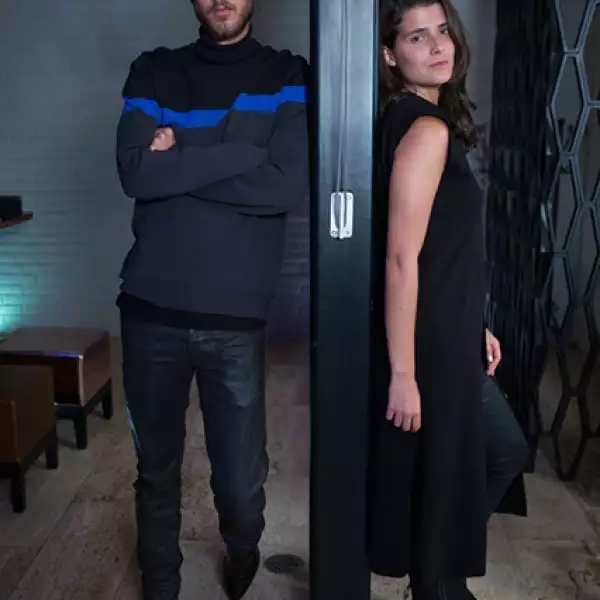 Gustavo Castellanos y Jessica Escobar