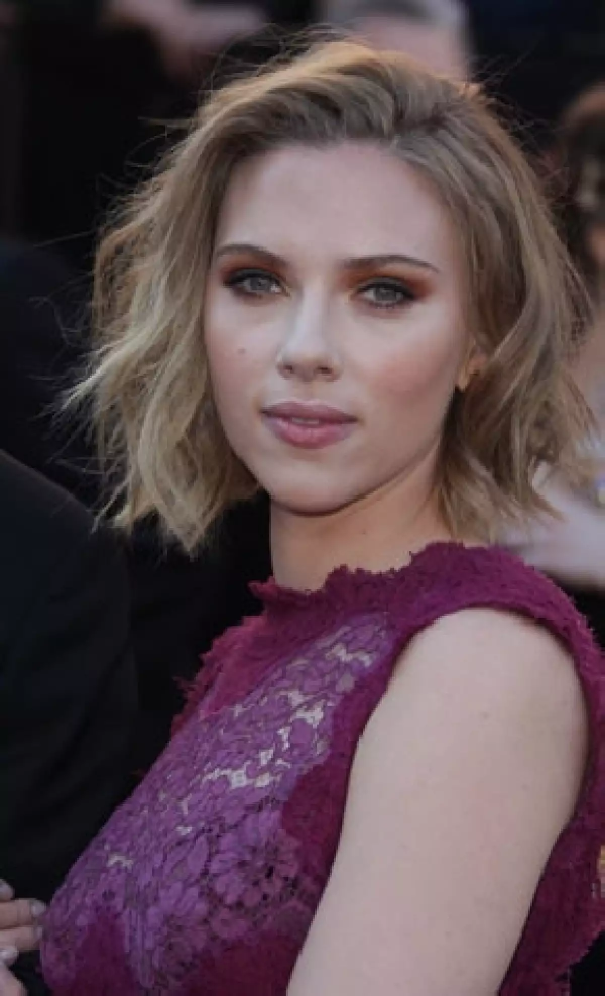 Adán ha confesado que no le gusta estar sólo, y uno de sus amores fue Scarlett Johansson.