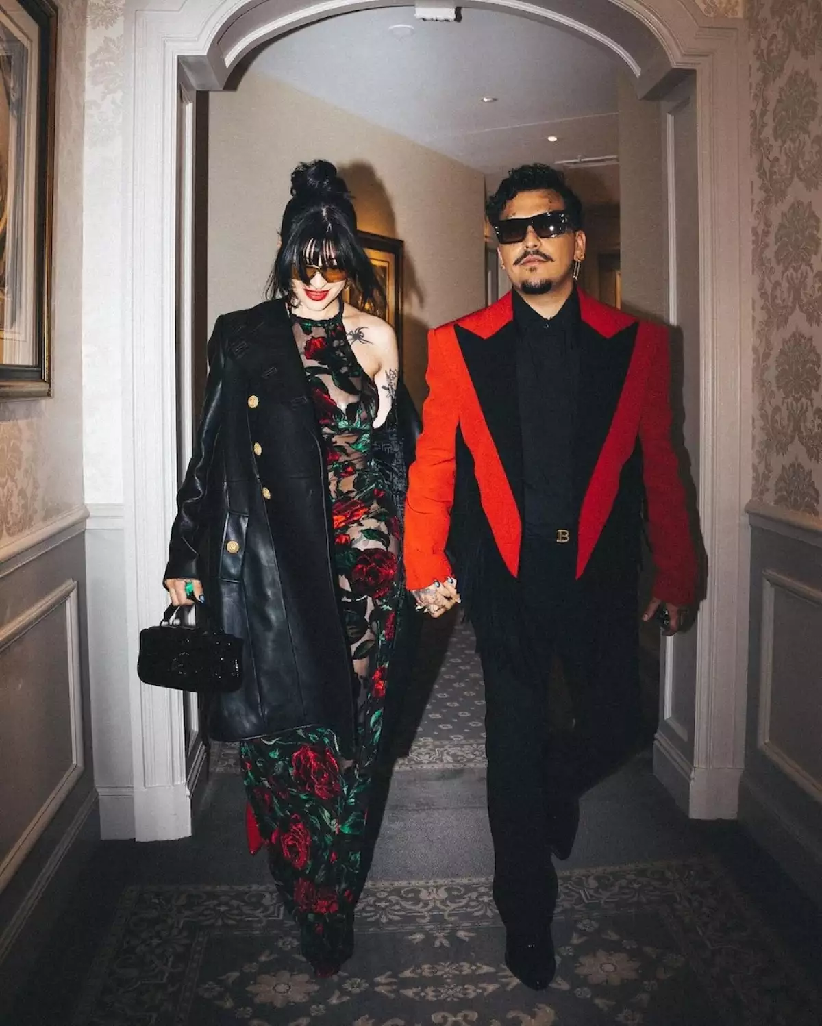 Christian Nodal y Cazzu en Paris Fashion Week