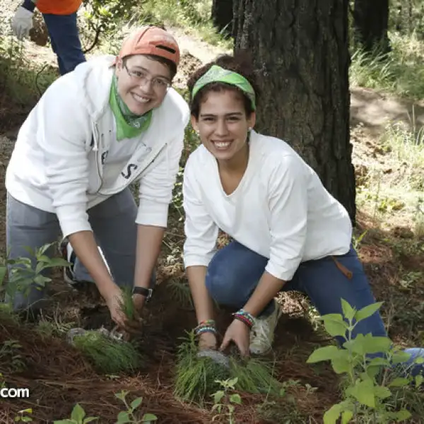 Rolando Villalba y Julia del Ángel