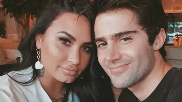 demi-lovato-Max-Ehrich.jpg