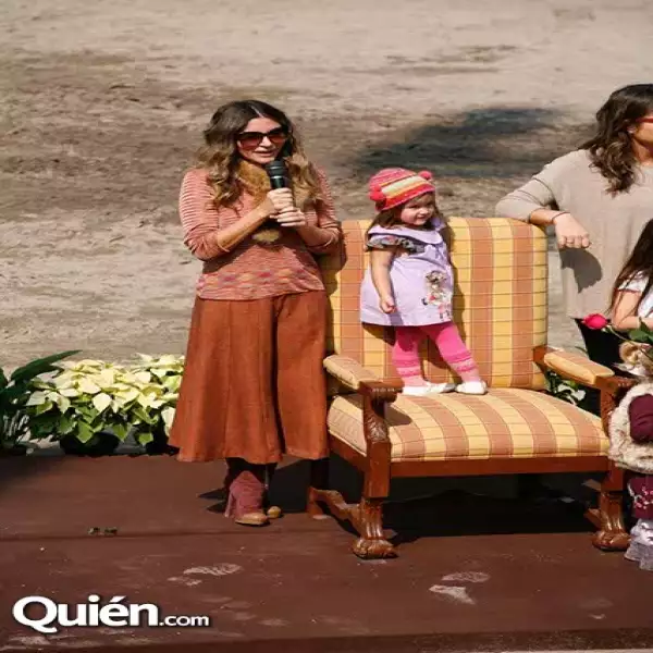 Issabela Camil,Victoria Mayer