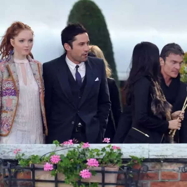 La modelo y actriz británica Lily Cole tmbién asistió a la fiesta.