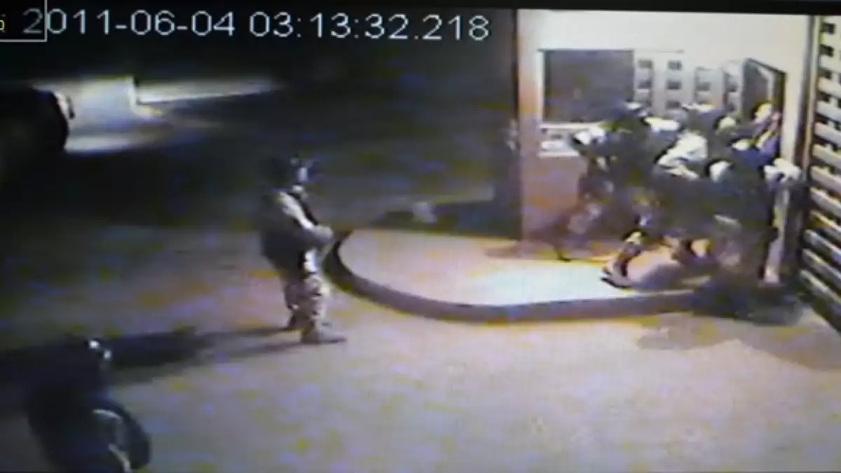 Imagen sacada de los videos de la defensa de Hank Rhon