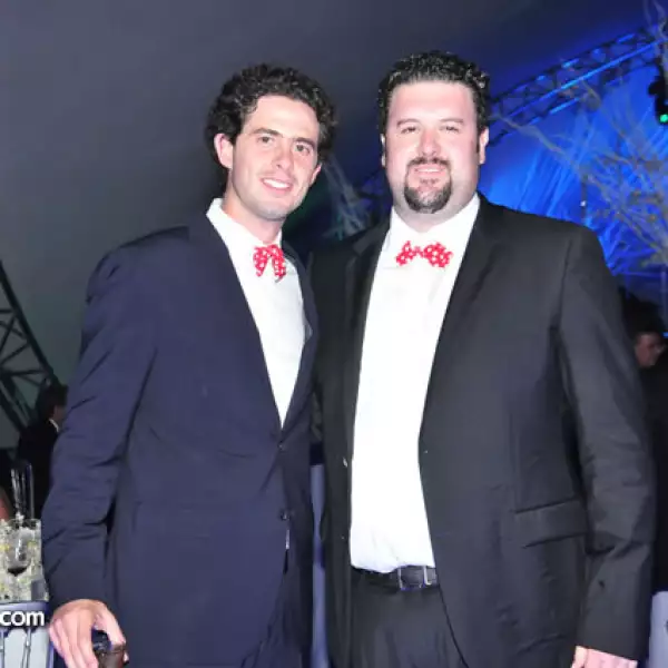 Andrés Urrea,Esteban Watanabe