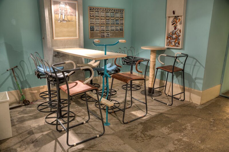 Bicycle bar