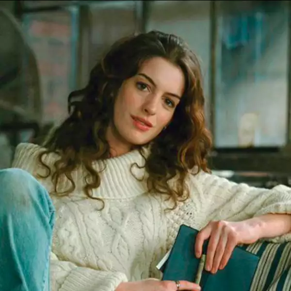 Maggie Murdock, Love & Others Drugs (2010)