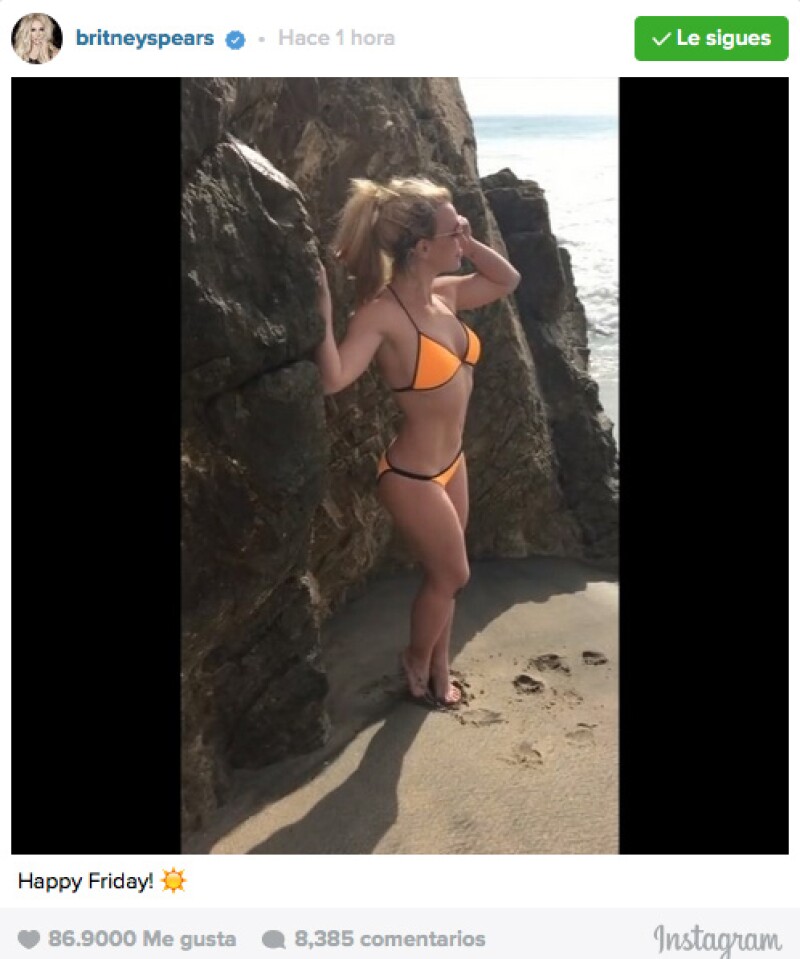Britney incendió instagram con tan sexy baile en la playa.